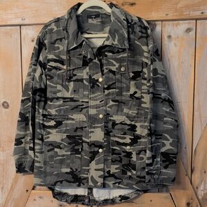 FATE Size Medium Camo Military Jacket.  Excellent Condition